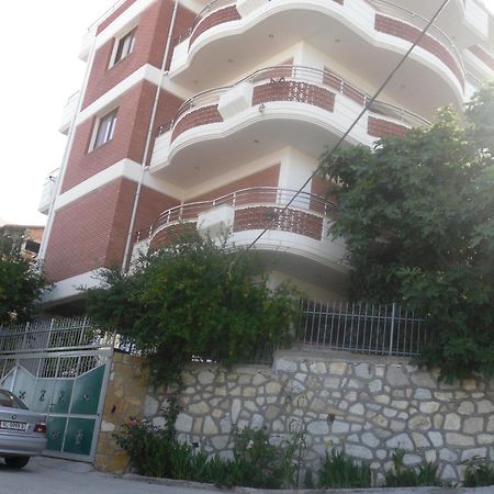 Lux Apartments Vlore Exterior photo